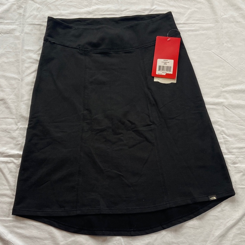 The North Face Sunnybrook Women's Medium Black Skirt NWT